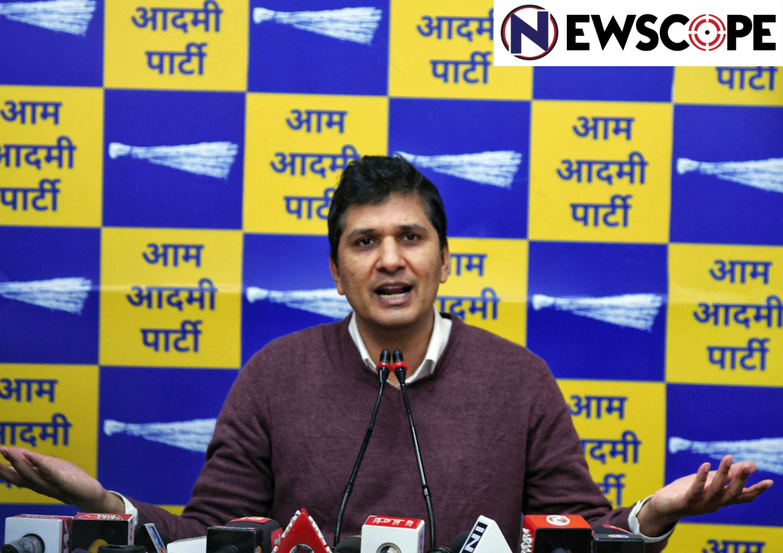 AAP in crisis: 13 Delhi councillors break away to form new party