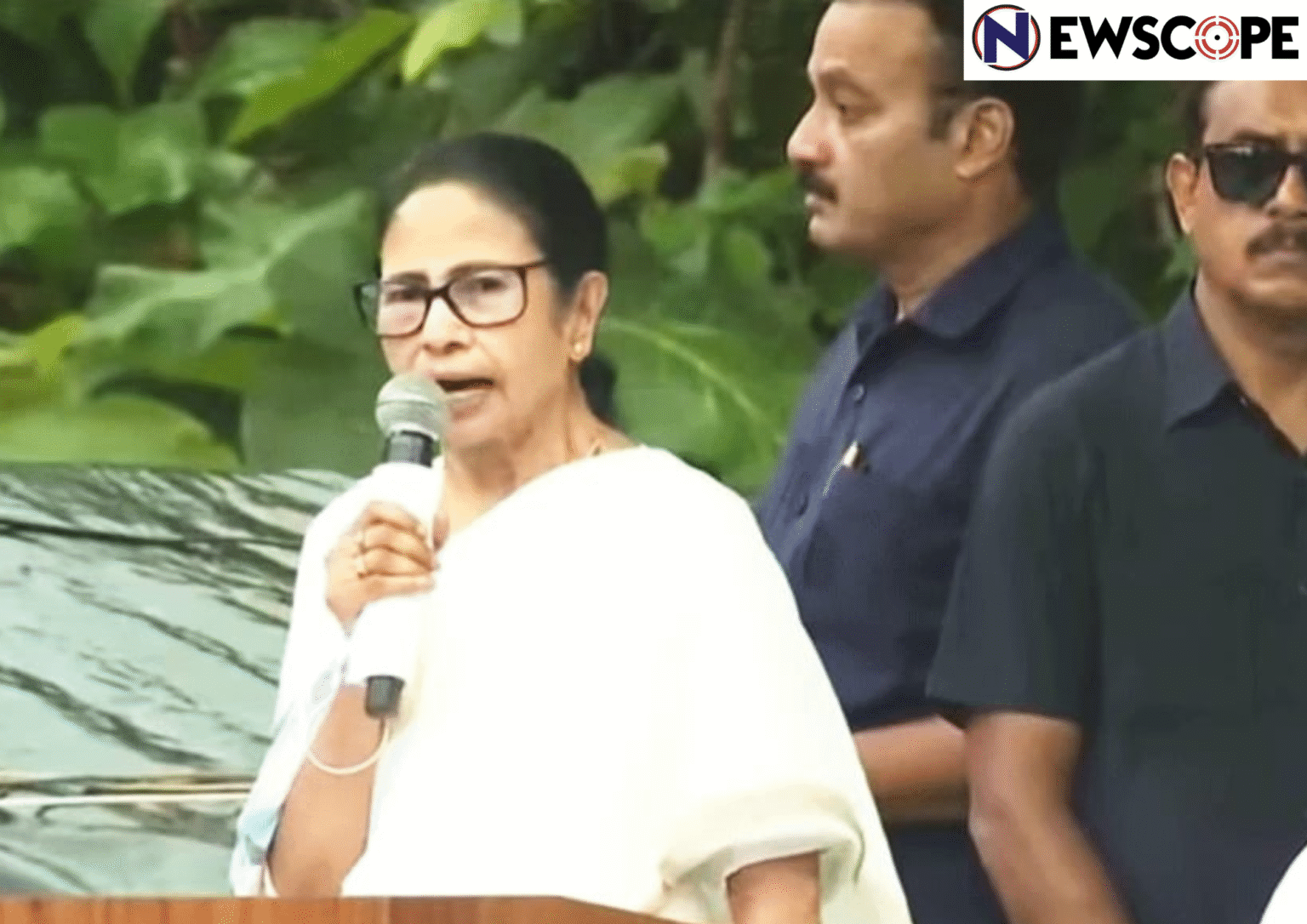Mamata Banerjee flays Centre over SIR : asks Amit Shah to produce birth certificates of his parents