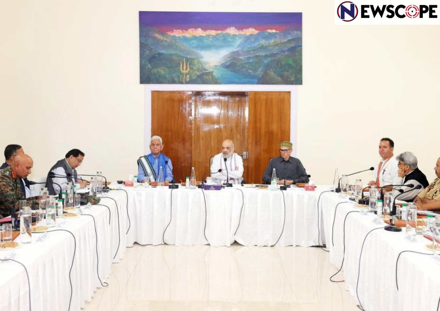 Amit Shah visits rain-inflicted Jammu & Kashmir, promises help