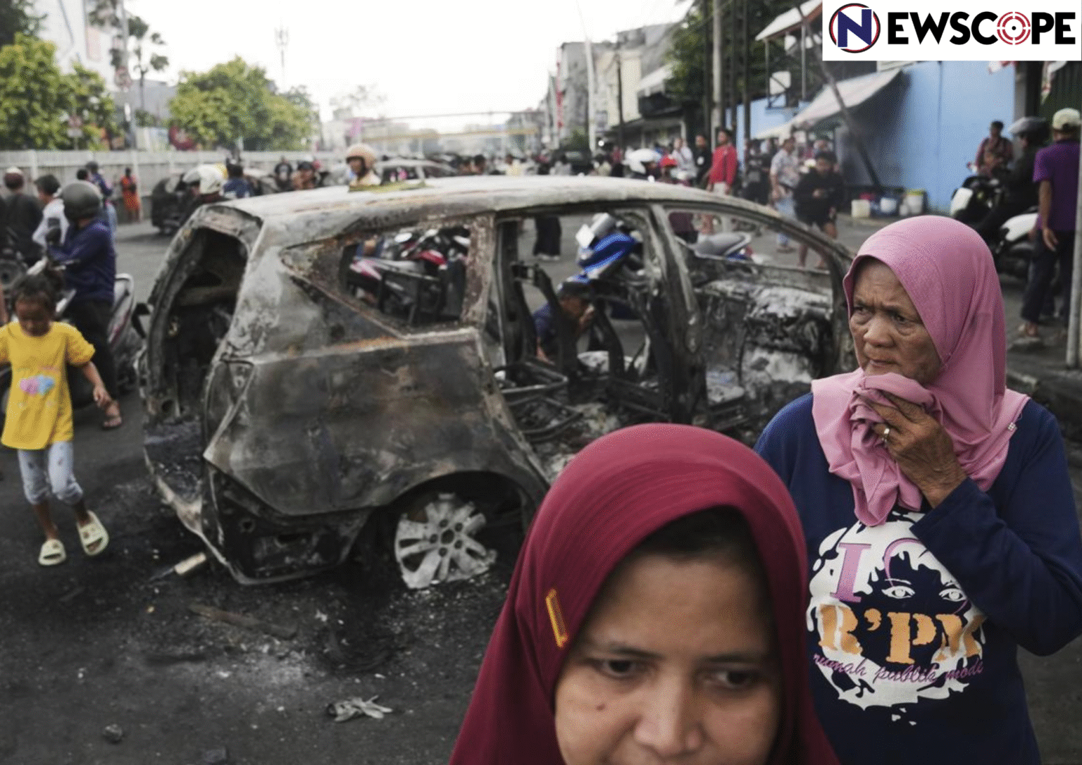 Indonesia in Turmoil: moving from democracy to dictatorship ?