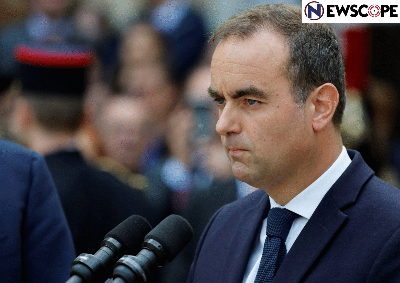 New French PM Faces Challenges in Budget Talks
