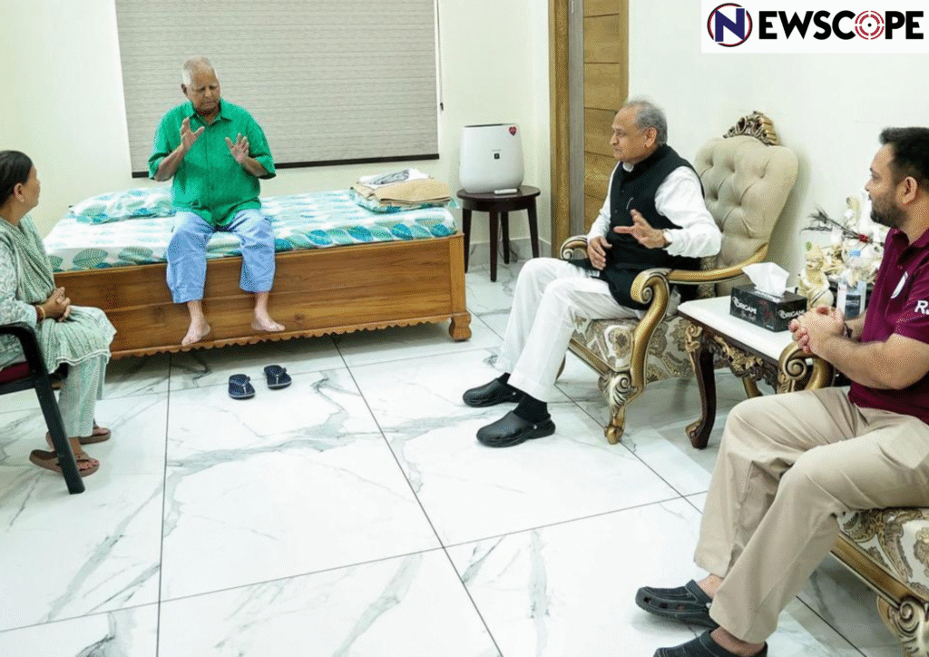 Gehlot tries to defuse tensions within Mahagathbandhan, meets Lalu & says Bihar win 'extremely important'