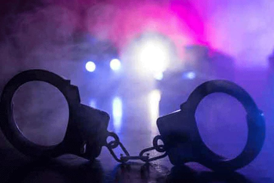 “Malda Police Bust Suspected Crime Network, Seize Weapons and Cash”