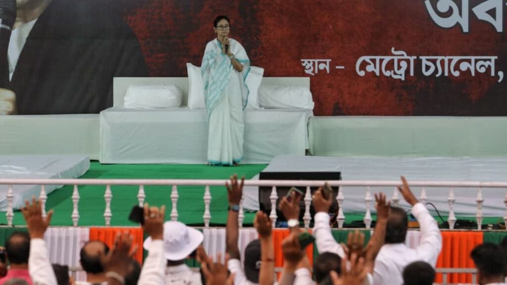Mamata's dharna against SIR, wooing of Muslims & Matuas are a 3-pronged strategy of Trinamool to return to power for fourth term