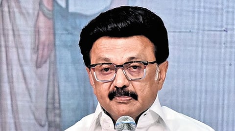 “Tamil Nadu Poll Battle Heats Up as DMK Announces ₹8,000 Scheme for Women” “Tamil Nadu Poll Battle Heats Up as DMK Announces ₹8,000 Scheme for Women”