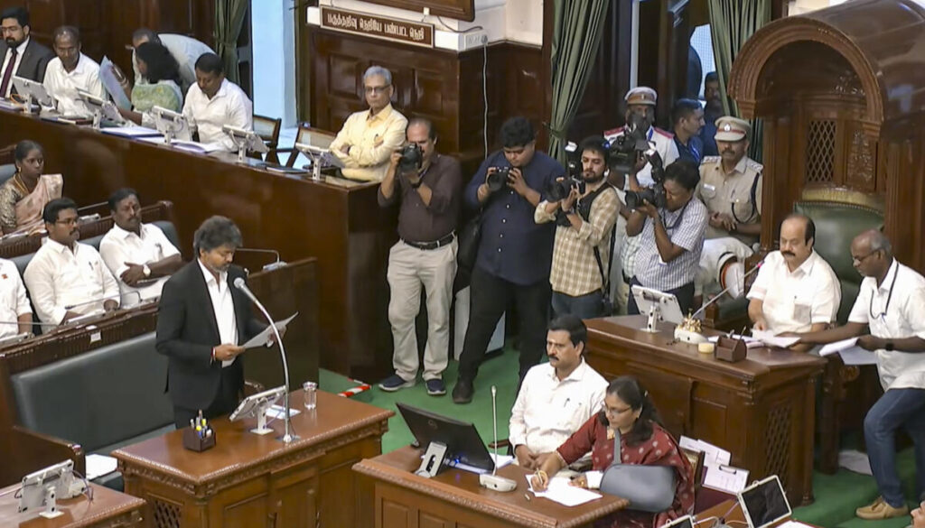 Vijay wins floor test with AIADMK`s split-vote