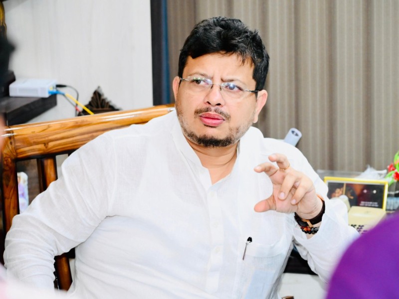 Rebel TMC Faction Defiant: “We Will Go to the Election Commission,” Says Ritabrata Banerjee Rebel TMC Faction Defiant: "We Will Go to the Election Commission," Says Ritabrata Banerjee