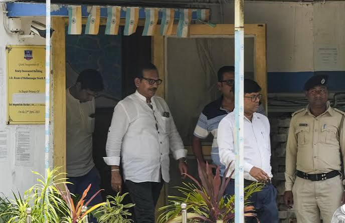 CASH LOCK: TMC Fight Reaches Bank as Aroop Biswas Demands Account Freeze