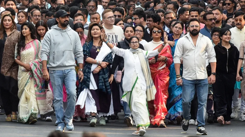 Court allows Mamata to hold July 21 rally near Birla Planetarium, when government refused rally near Victoria House