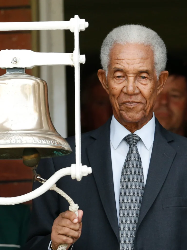 Sir Garfield, the greatest, dies at 89
