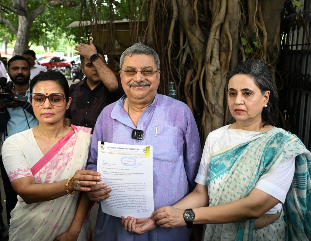 Party panel valid till 2027:Mamata’s TMC tells EC,who is weighing submissions from both sides Party panel valid till 2027:Mamata’s TMC tells EC,who is weighing submissions from both sides