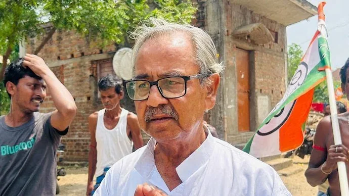 Former West Bengal Deputy Speaker Ashish Banerjee commits suicide leaving a note : I was never involved in corruption Former West Bengal Deputy Speaker Ashish Banerjee commits suicide leaving a note : I was never involved in corruption
