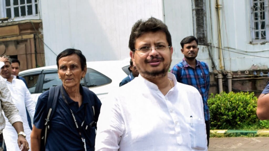 Ritabrata Will Remain LoP: Calcutta High Court Ritabrata Will Remain LoP: Calcutta High Court