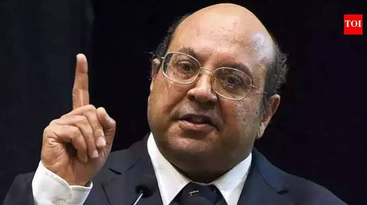 Former SC judge Justice Rohinton Fali Nariman describes democracy as in “great peril” for the “mulfunctioning” of EC