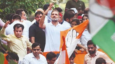 Traders in Delhi request opposition leaders to postpone agitation till Nov 10 to avoid severe losses during Diwali